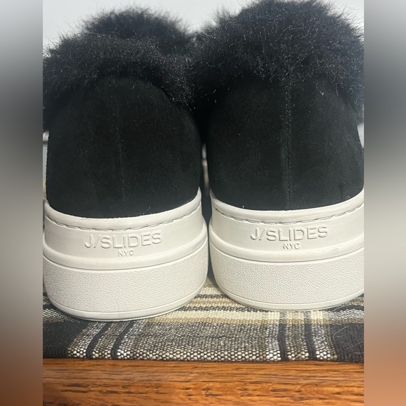 NWT-JSLIDES  Women’s Faux Fur Slip On Platform Sneakers - Picture 3 of 5